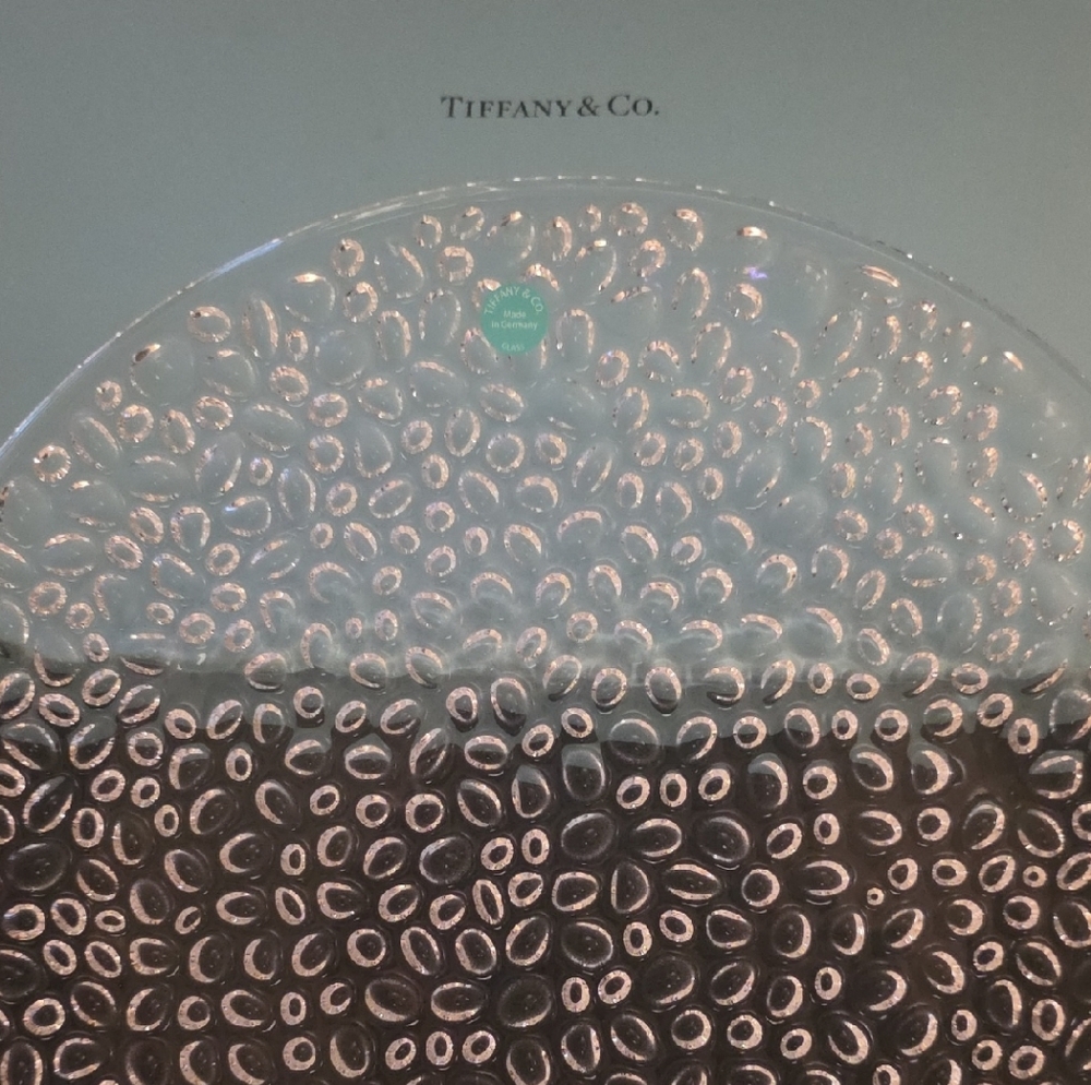Tiffany & Co. Clear Glass Plate with Textured Design - Picture 12 of 14